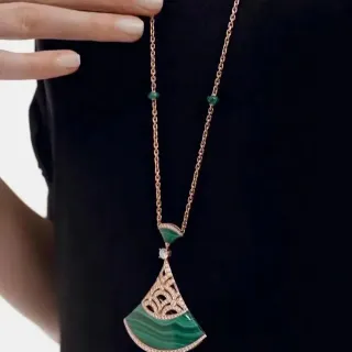 Bvlgari Green Gold Fan-Shaped Malachite Inlay Necklace