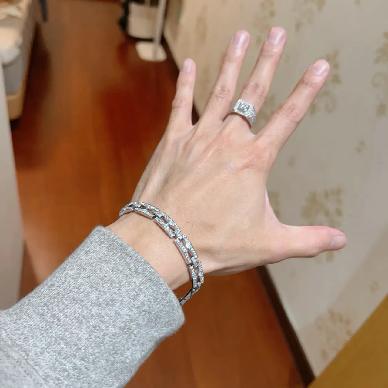 Bvlgari Interlocking Geometric Pavé Bracelet 4