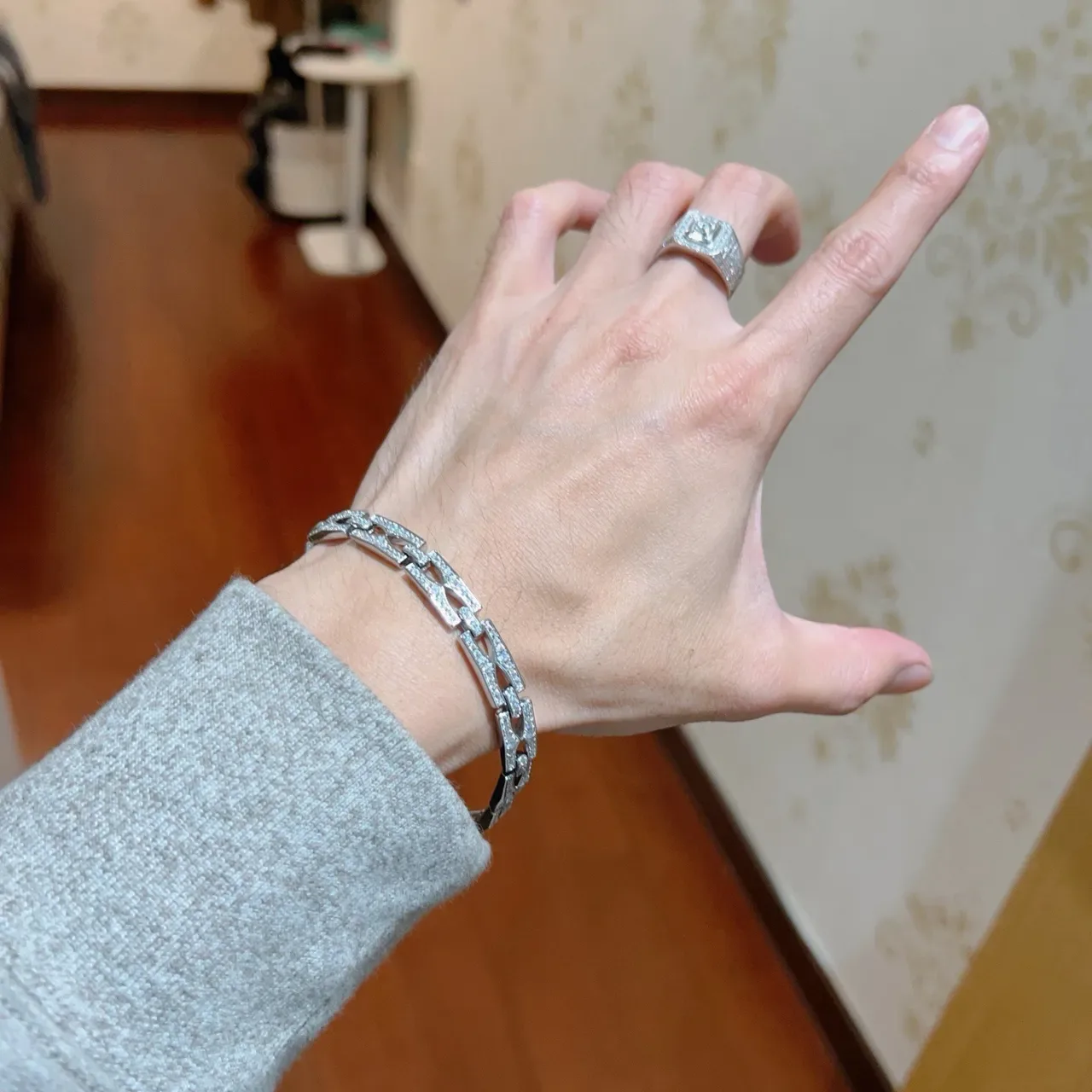 Bvlgari Interlocking Geometric Pavé Bracelet 8