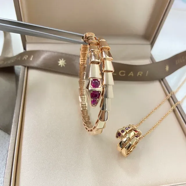 Bvlgari Serpenti 红宝石镶嵌镀金可动手链 2