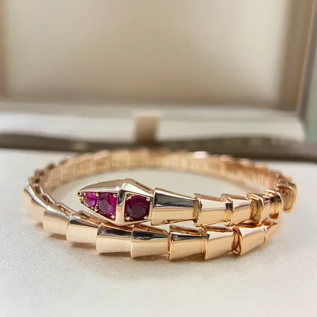 Bvlgari Serpenti 红宝石镶嵌镀金可动手链 4