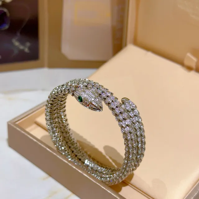 Bvlgari चांदी हरा घुंघराले सांप पवेज सेट क्रिस्टल कंगन 7