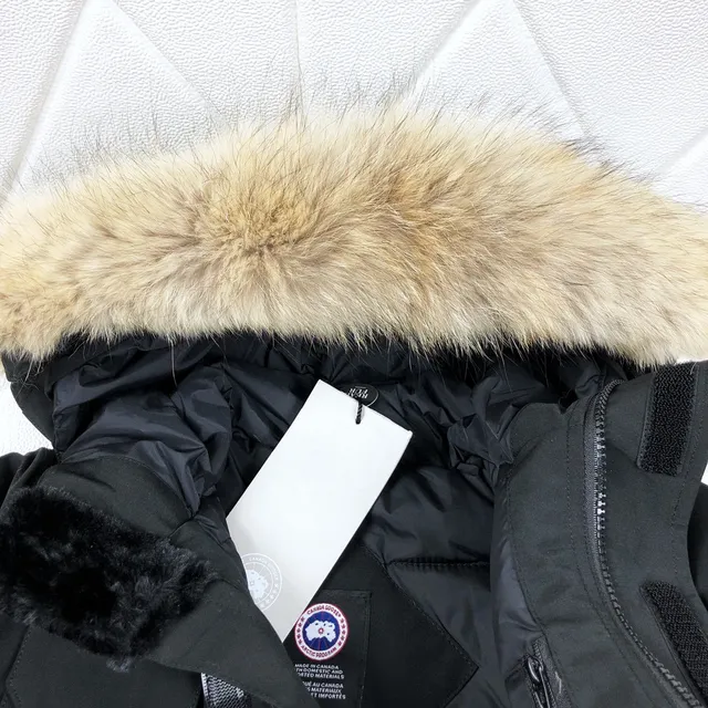 加拿大鹅 Expedition 红色米色有帽毛边修剪派克 17