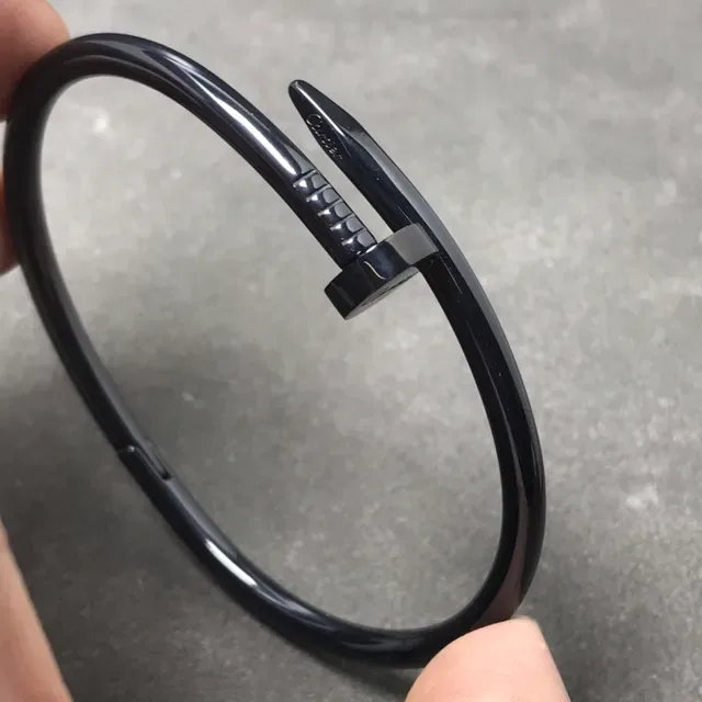 Cartier Juste un Clou Pulseira com motivo de prego preto polido 2
