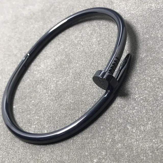 Cartier Juste un Clou Pulseira com motivo de prego preto polido 4