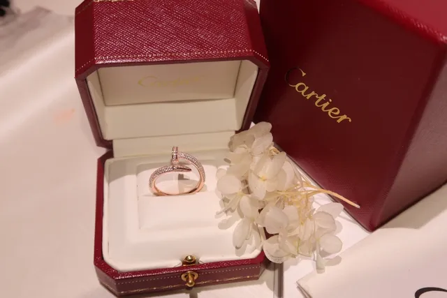 كارتير جاست يون كلو خاتم ذهبي فضي Pavé-Diamond مرصع نقشة المسمار 6