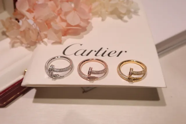كارتير جاست يون كلو خاتم ذهبي فضي Pavé-Diamond مرصع نقشة المسمار 9