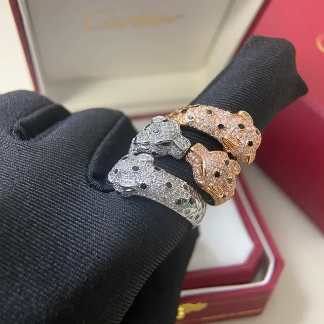 Anel Cartier Panthère Cabeça de Panther Pavé Diamond Onyx 2