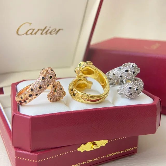 Anel Cartier Panthère Cabeça de Panther Pavé Diamond Onyx 3
