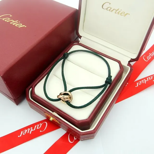 Cartier Trinity Bracelet en Cordon Rose 6