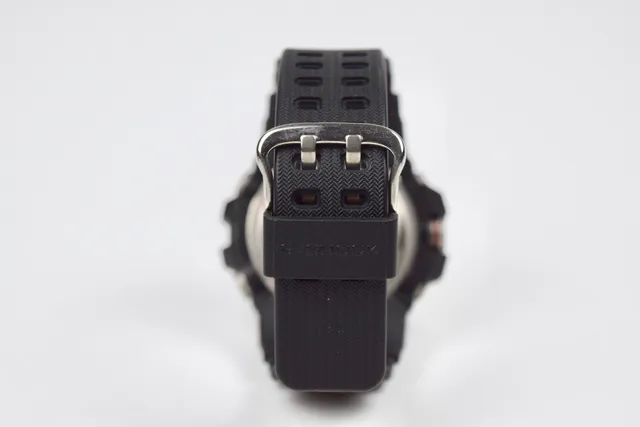 Casio G-Shock GA-100 काला और गोल्ड खेल का घड़ी 3