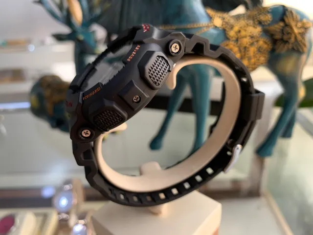 Casio G-Shock GA-100 কালো লাল সোনা স্পোর্টস ওয়াচ 5