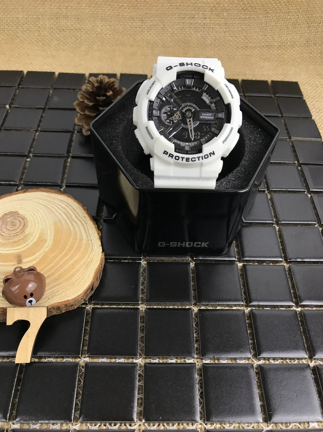 Casio G-Shock GA-100 सफेद और काला खेल घड़ी 15