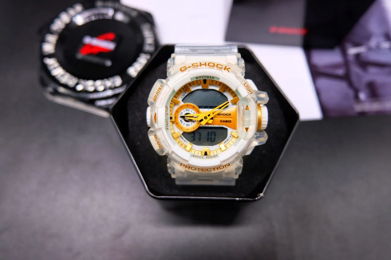 Casio G-Shock GA-2100 ساعة أبيض شفاف وذهبي رياضية 2