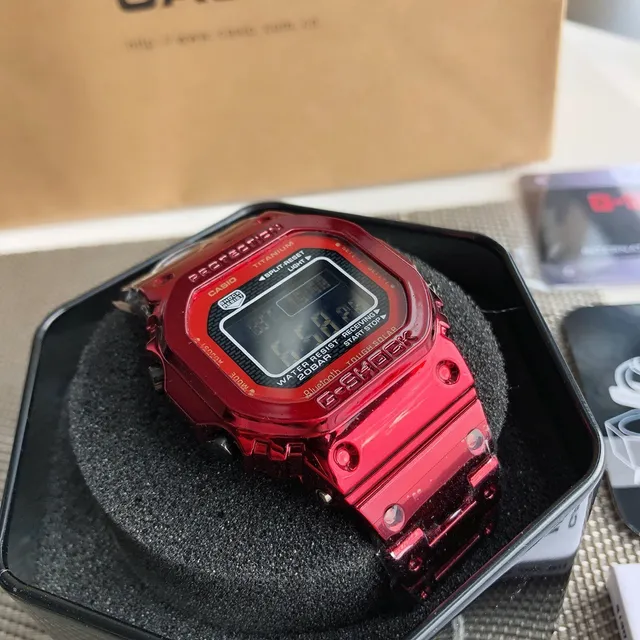 Casio G-Shock GA-2100 ساعة رياضية تيتانيوم شفافة حمراء 5