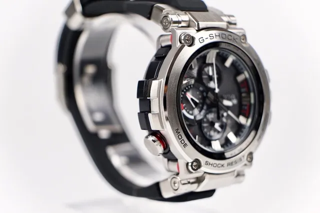 Casio G-Shock MT-G Reloj deportivo negro y plateado 8