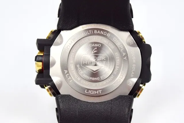Casio G-Shock Mudmaster 红色和黑色运动手表 3