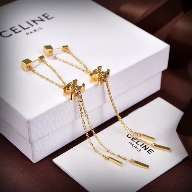 Celine Triomphe সোনালি চেইন লোগো কানের দুল 3