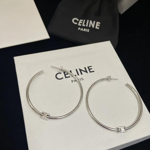 Celine Triomphe चांदी-सोना बड़ी पतली हूप्स क्रॉस मोटिफ डिटेल ईयरिंग्स 2