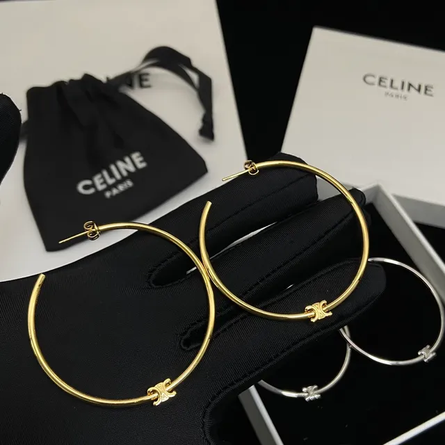 Celine Triomphe चांदी-सोना बड़ी पतली हूप्स क्रॉस मोटिफ डिटेल ईयरिंग्स 6