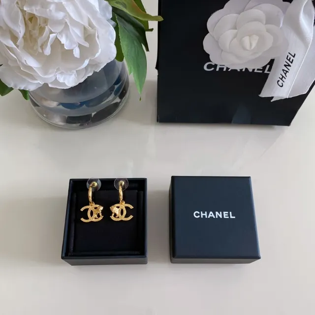 Chanel फैंटासि जुएলरी Gold-Tone Lion CC हুপ ইয়ারিংস 2