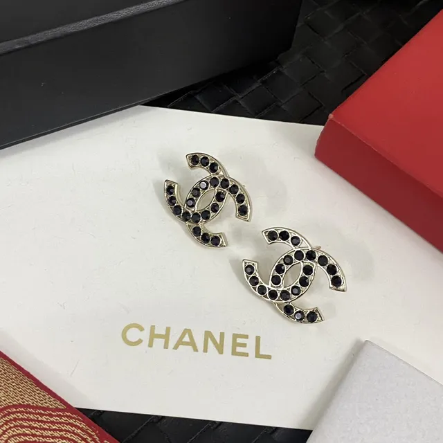Chanel Bijoux Fantaisie Interlocking CC Boucles d'oreilles Cristal Noir 3