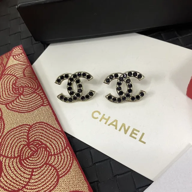 Chanel Bijoux Fantaisie Interlocking CC Boucles d'oreilles Cristal Noir 5