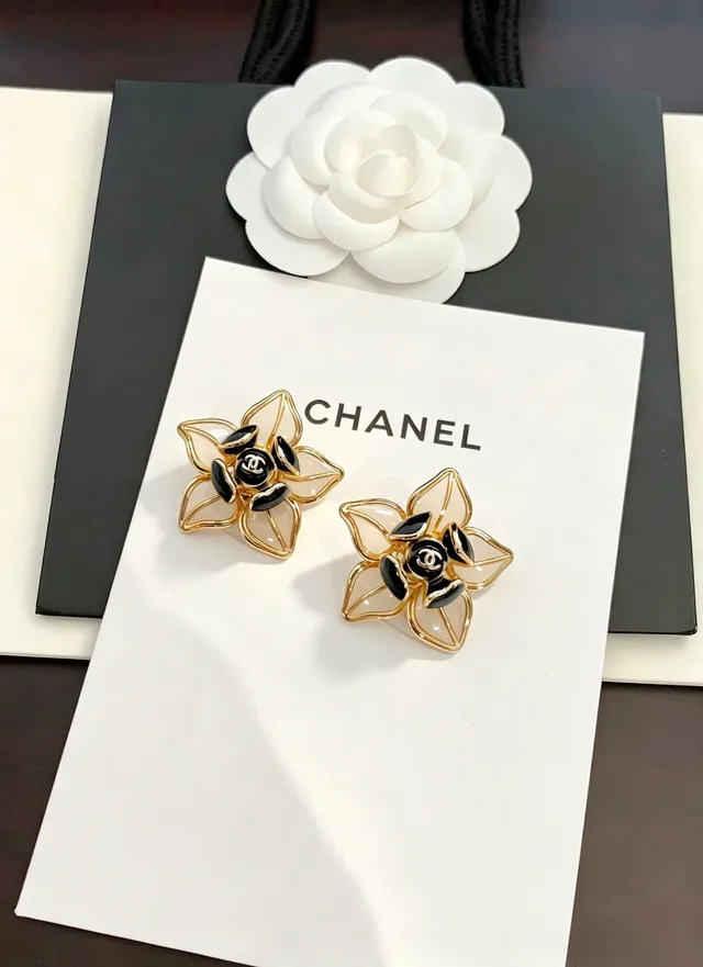 Chanel Camélia Fleur Doré Noir Floral Boucles d'Oreilles à Clou Métal 7