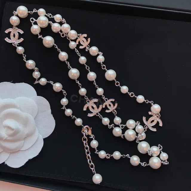 Chanel Camélia Perle Collier Blanc Argent Double-Strand Choker CC Logo Charms Collier 7