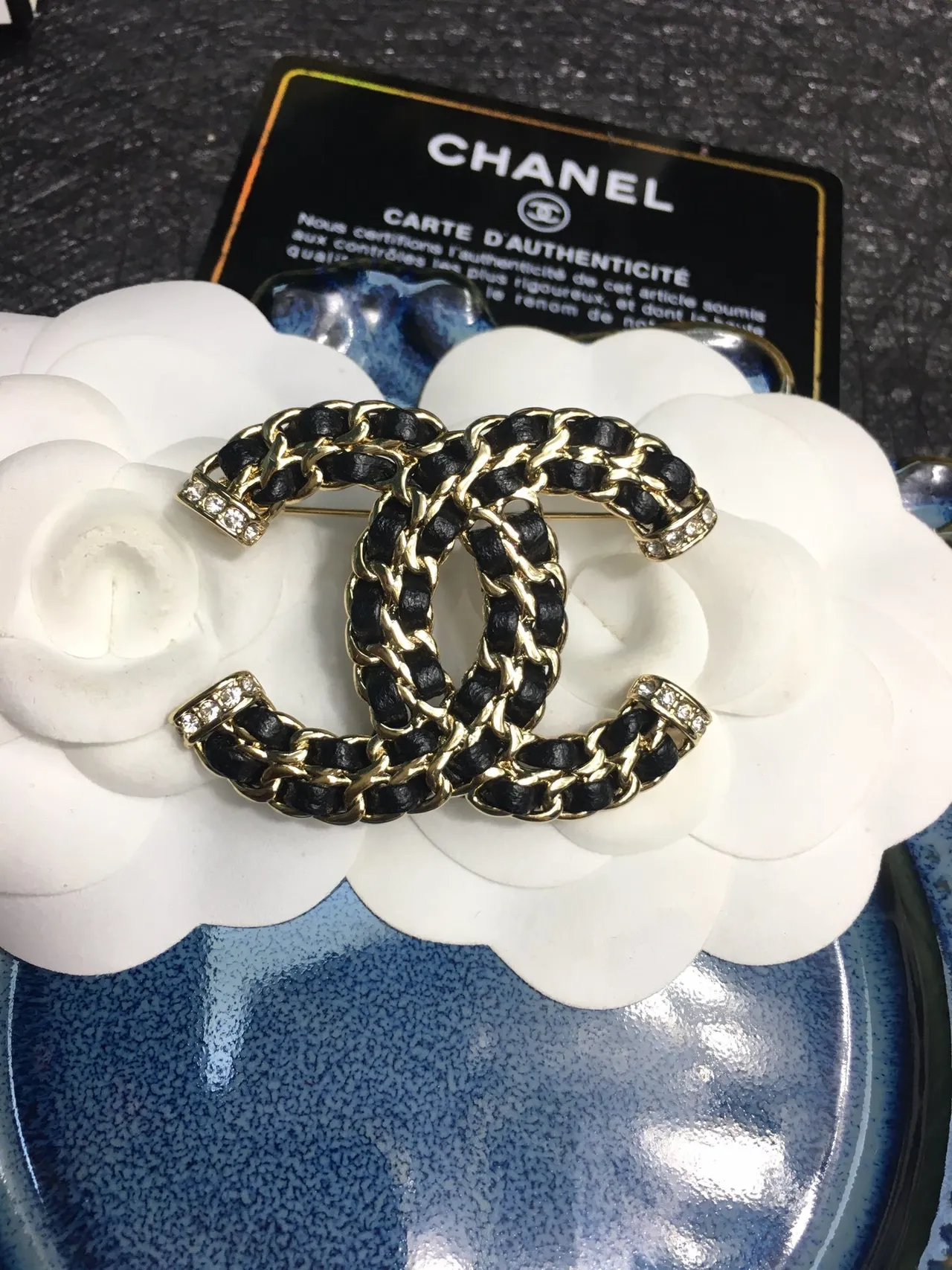 Chanel CC Chain Black Gold Interlocking Logo Construction Brooch 5