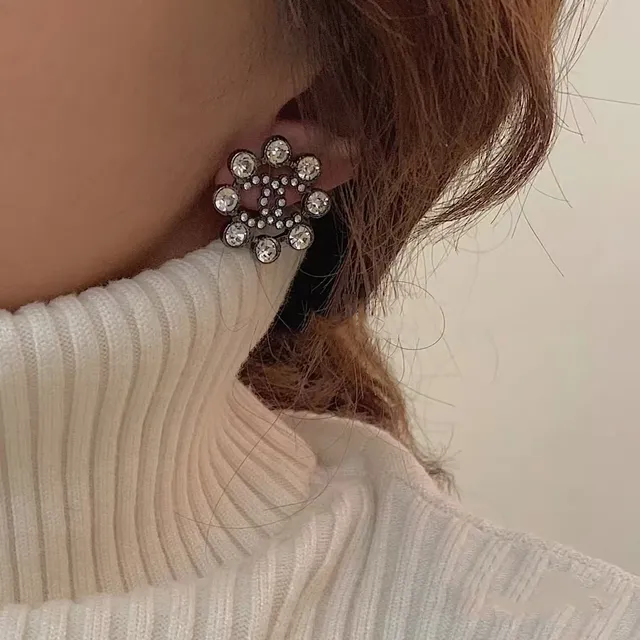 Chanel CC Boucles d'oreilles en Cristal Doré 4