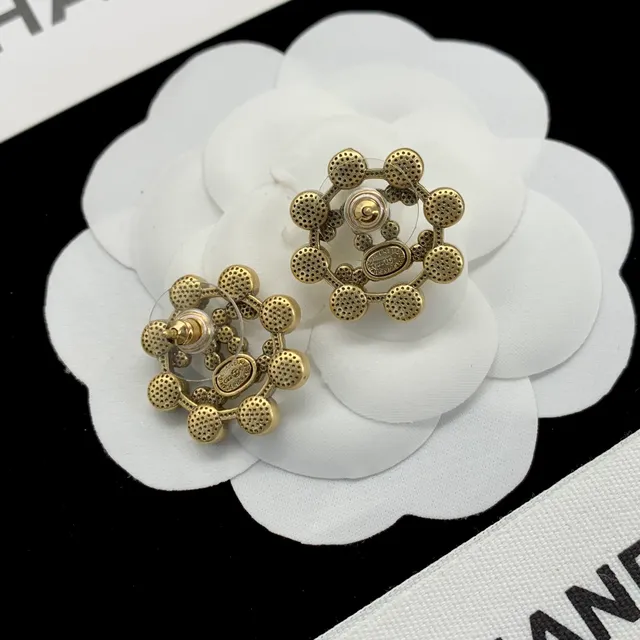 Chanel CC Boucles d'oreilles en Cristal Doré 8