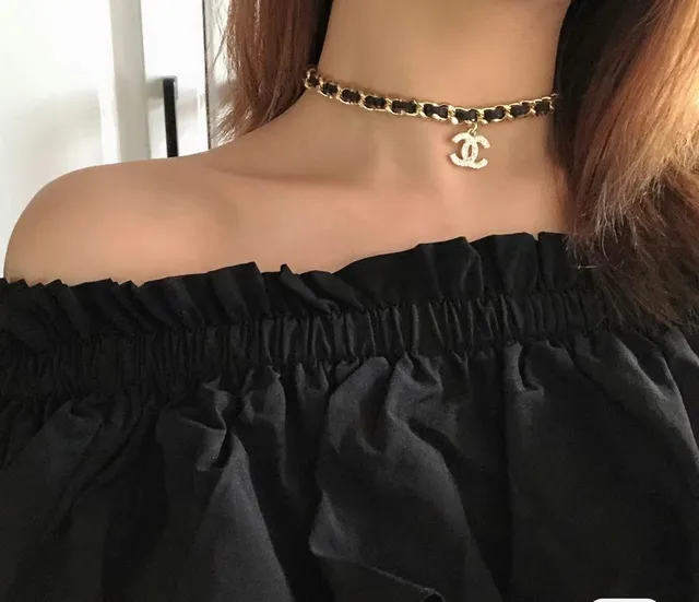 Chanel CC Logo Chain 金黑 Curb Leather Interspacing 项链 5
