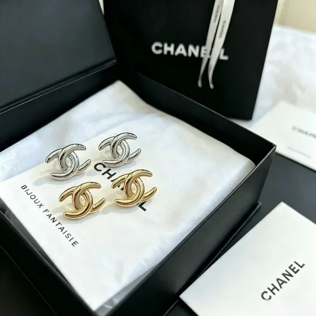 Chanel CC Logo Polished Silver-Tone Stud Earrings 3