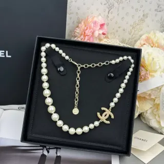 Chanel CC 珍珠项链 白金链 标志吊坠项链