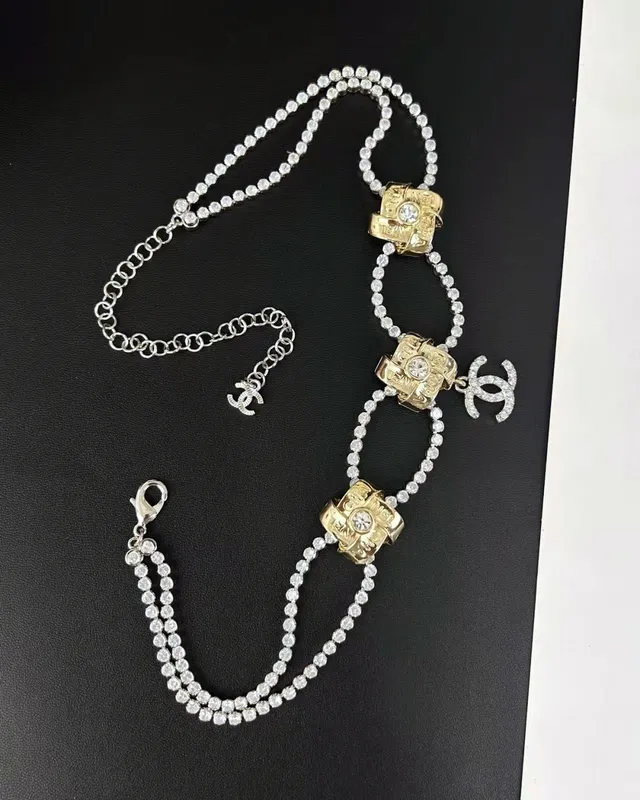 Chanel সোনা রূপা মাল্টি স্ট্র্যান্ড ক্রিস্টাল পাভে কিউব চার্মস নেকলেস 4