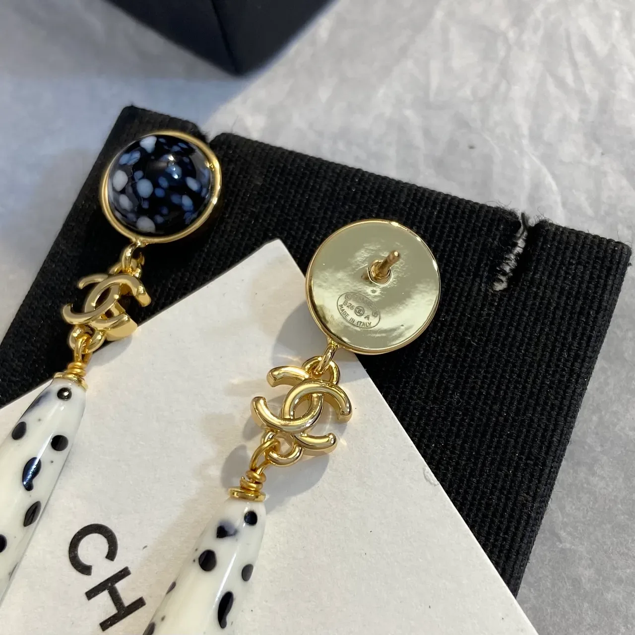 Chanel Mécan Taisie Spotted Ceramic Dangle Earrings 2