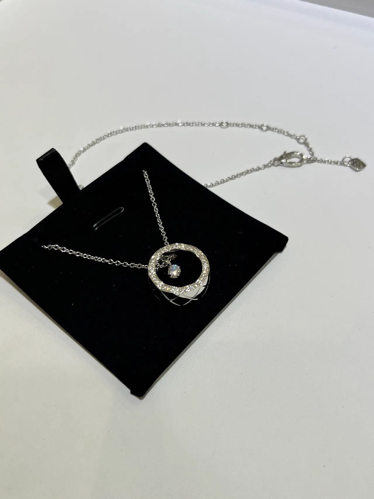 Chanel Pavé সার্কুলার পেন্ডেন্ট নেকলেস 3