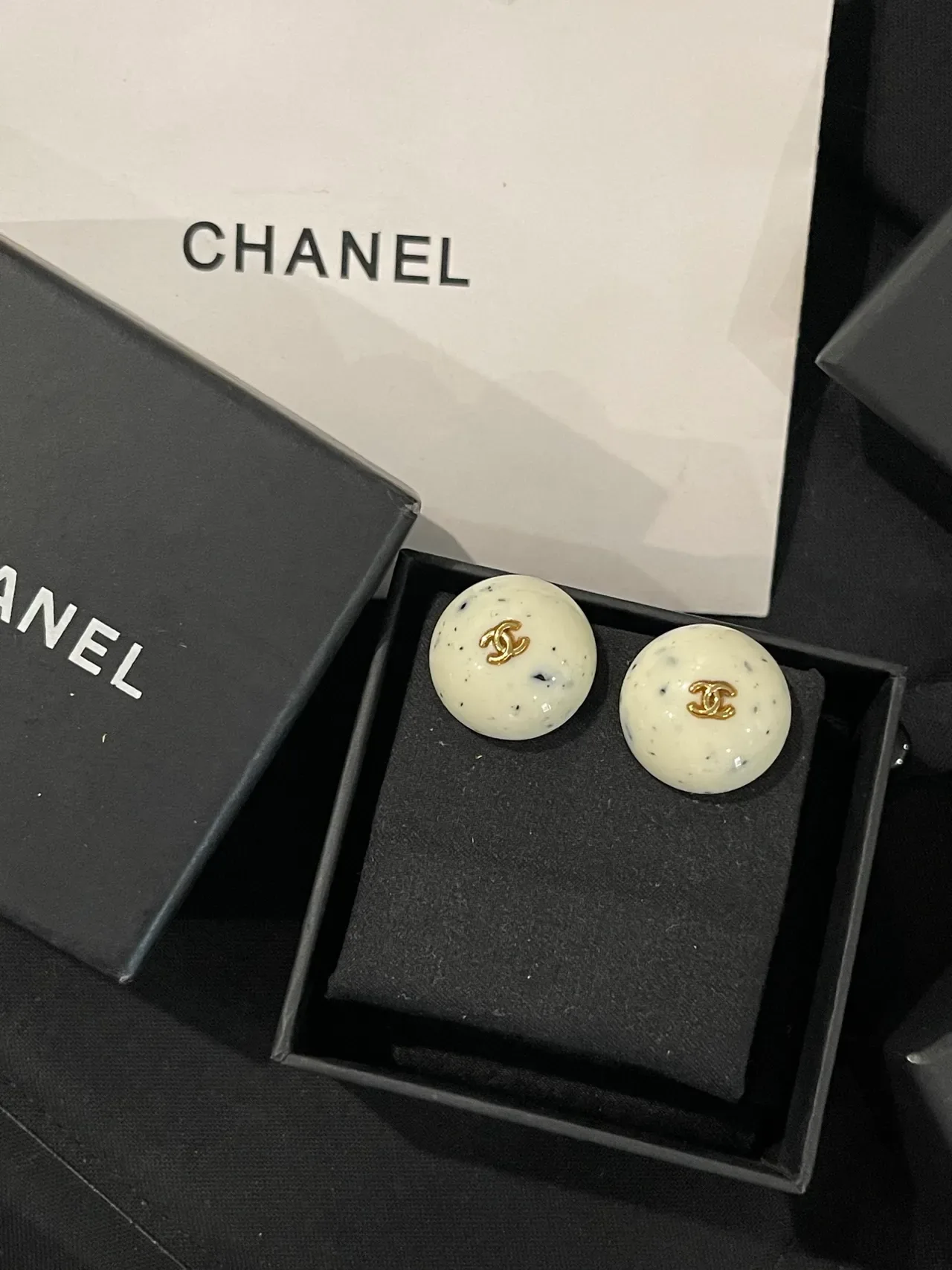 Chanel Round Speckled Resin Stud Earrings 7