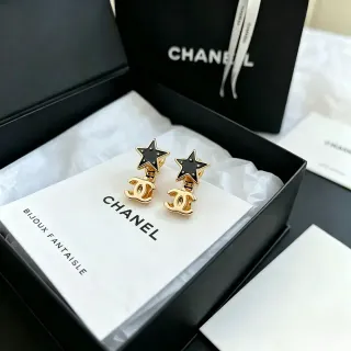Chanel نجم و شعار CC أسود مينا ذهبي أقراط