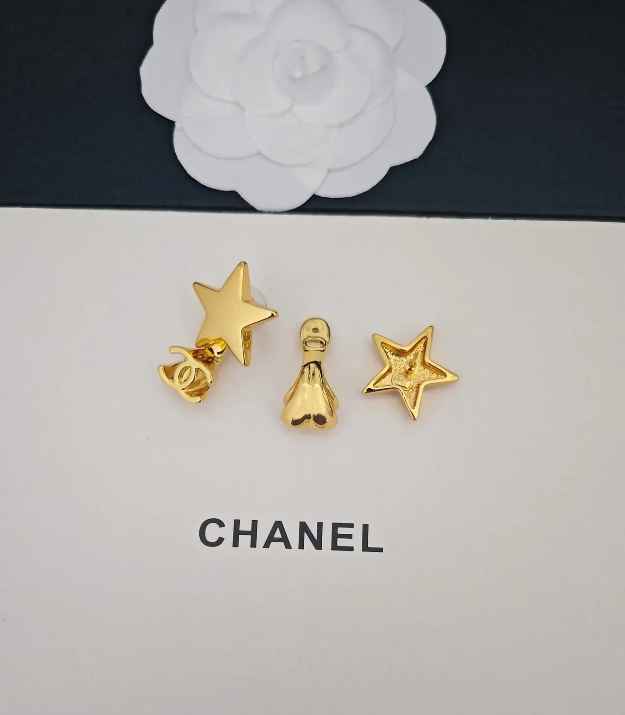 Chanel Star & CC Brincos de perno dourados 2