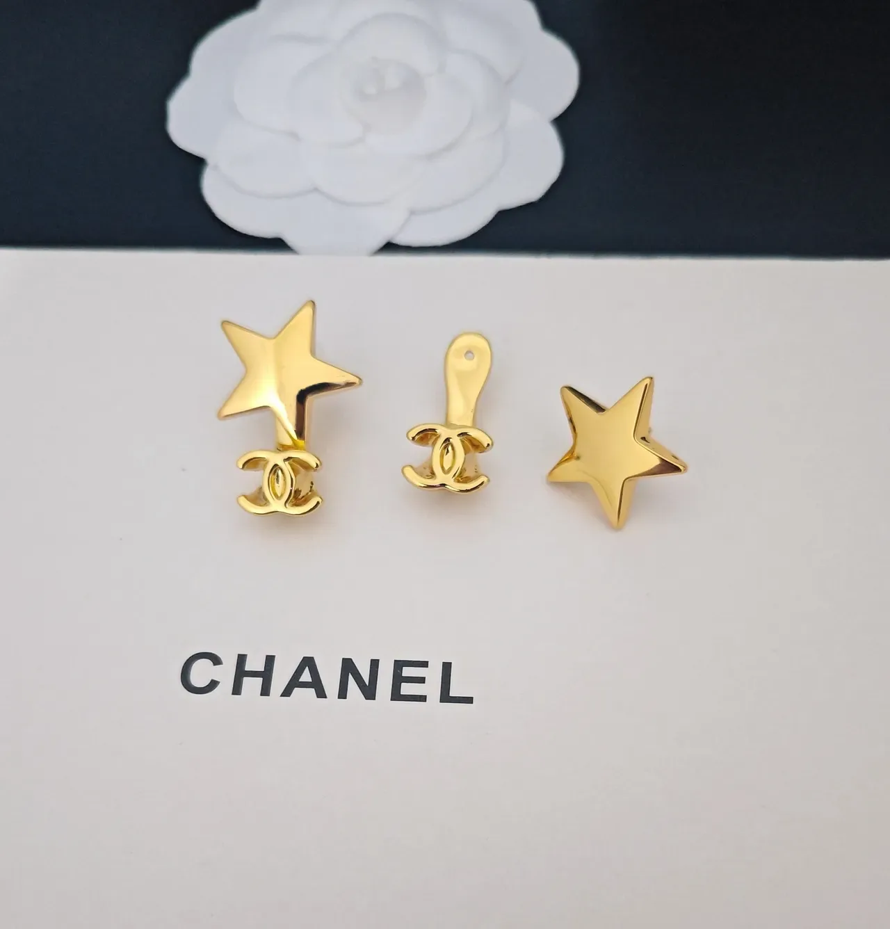 Chanel Star & CC Brincos de perno dourados 4
