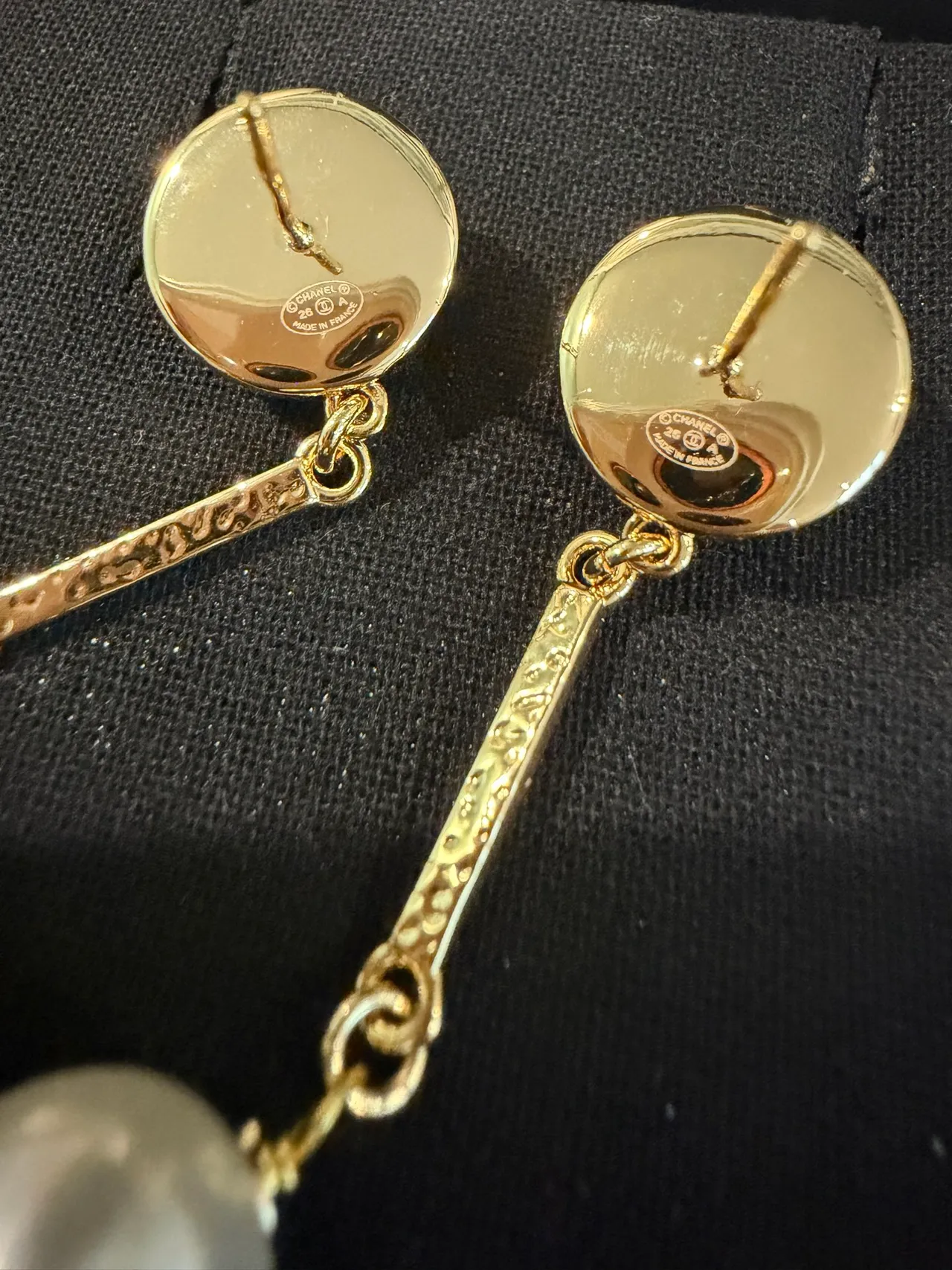 Brincos Chanel Ouro Branco Duplo Pérola Pingente Corrente Elos 2