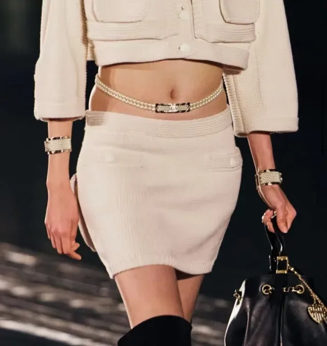 Chanel 白银双链珍珠 CC Logo 牌匾 项链 10