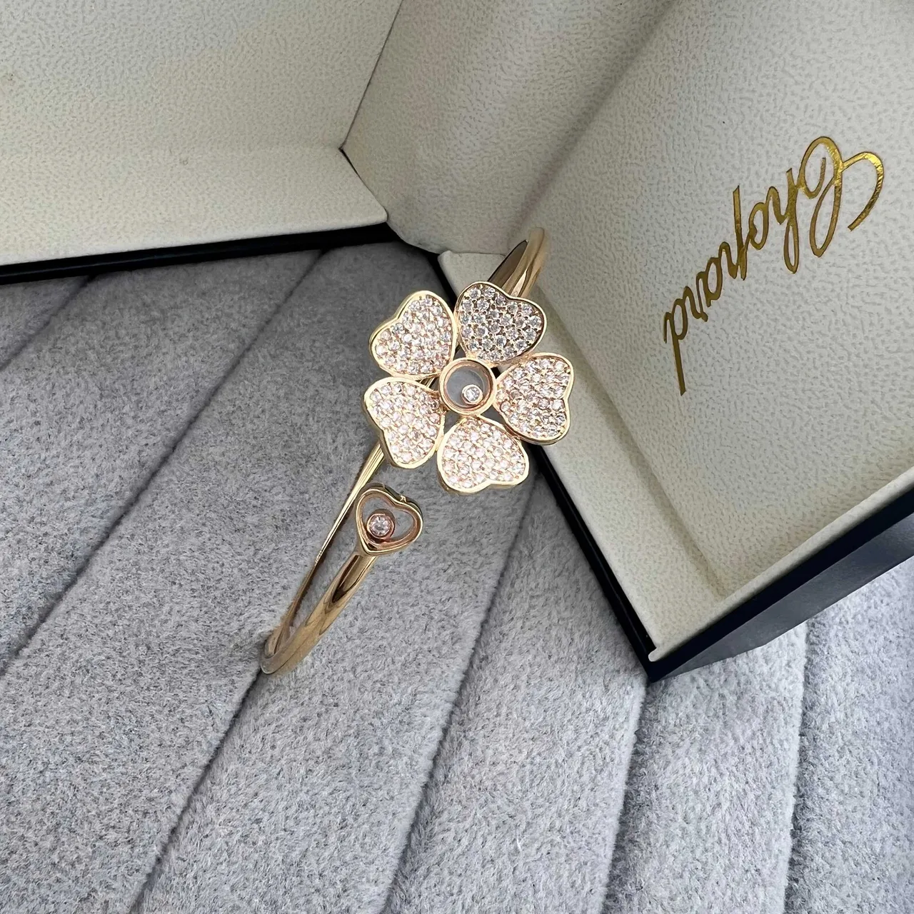 Chopard Cœurs Heureux Fleur Pavé Bracelets 3