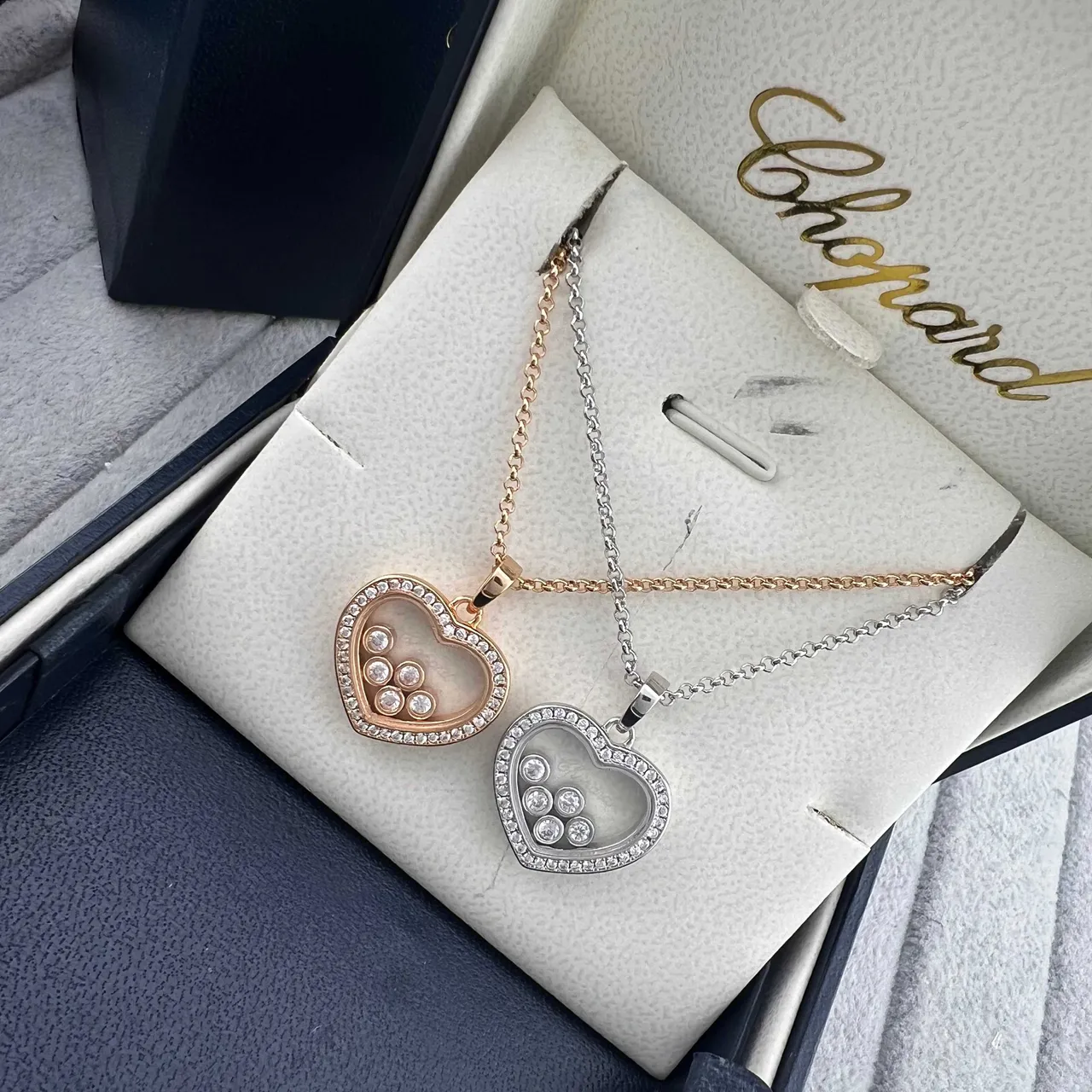 Chopard Happy Hearts Colares de pingante de coração de diamantes em ouro rosa e ouro branco 4