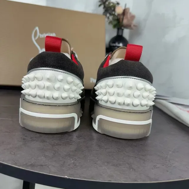 كريستيان لوبوتان CL Sneaker حذاء بني بيج متعدد المواد ترصيع أعلى مصمم شفاف وسط النعل حذاء أسلوب حياة 3