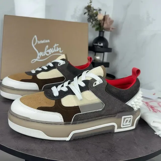كريستيان لوبوتان CL Sneaker حذاء بني بيج متعدد المواد ترصيع أعلى مصمم شفاف وسط النعل حذاء أسلوب حياة 8