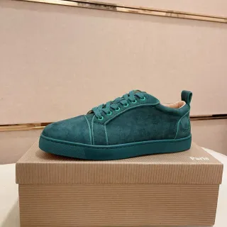 Christian Louboutin Baskets Lifestyle Vert en Daim à Collet Bas