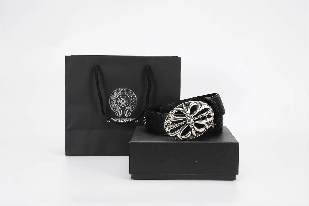 Chrome Hearts 黑色银色装饰扣压纹皮革腰带 4